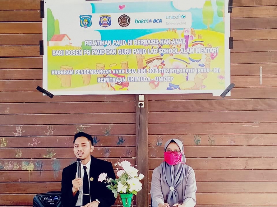 DEKAN FKIP BUKA PELATIHAN PAUD HI BAGI DOSEN PG PAUD