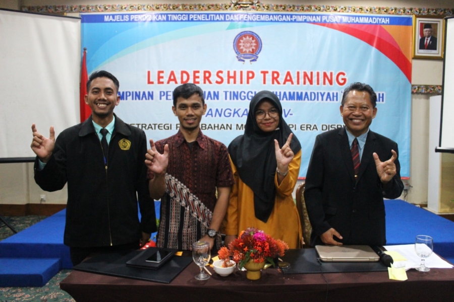 DUA CALON DOSEN STUDI LANJUT FKIP UNIMUDA SORONG SIAP DIWISUDA PADA PERTENGAHAN TAHUN 2020