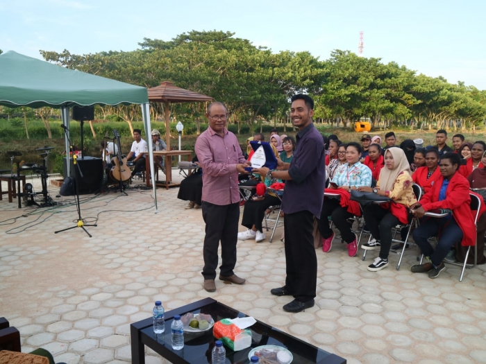Pak De... Setelah Lulus dari USWIM Nabire, Kami akan Kembali Ke Unimuda Sorong Ikut PPG
